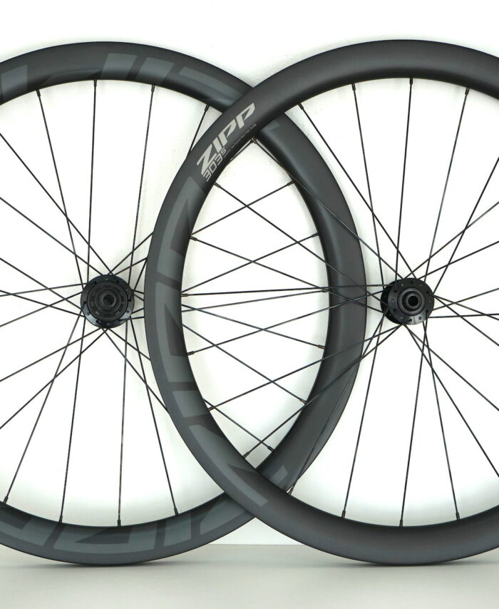 Zipp 303 S Carbon Laufradsatz tubeless disc center-lock 303s 28"