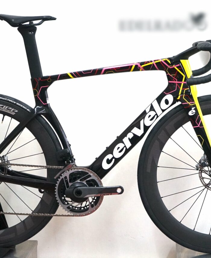 Gran-Tour-Sram-Red-Zip-404-FirecrestDSC03582-1-2x